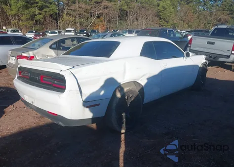 2018 Dodge Challenger Sxt Plus z USA, uszkodzony, nr VIN 2C3CDZAG2JH280376